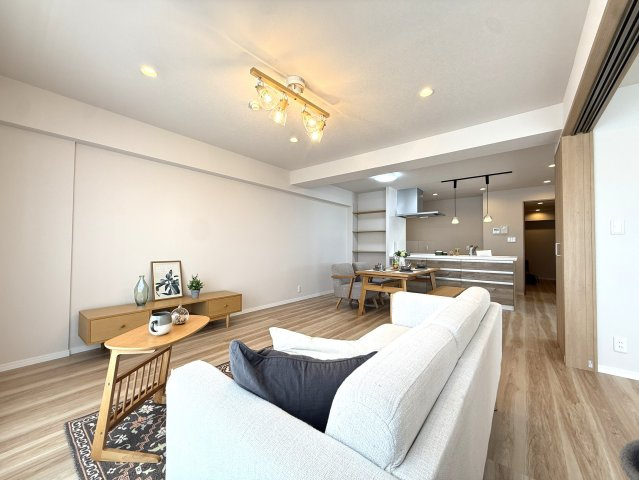 アプロード宮丘公園の居間・リビング