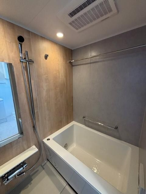 アスブルーム奥浅草の浴室