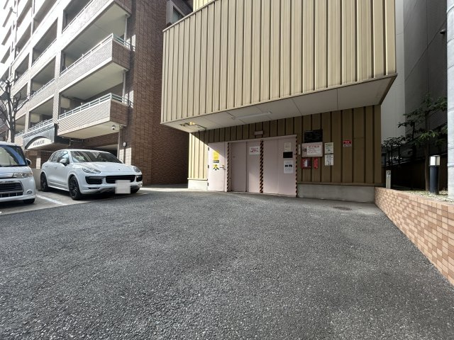 アクセス天神Ⅱの駐車場