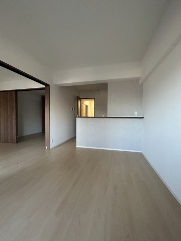 大阪市西淀川区姫里２丁目の賃貸マンションの居間・リビング
