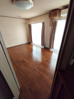 【居間・リビング】 | みどりマンション前久保ビル