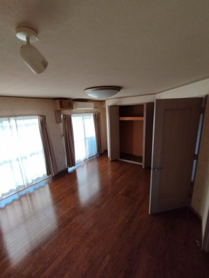 【居間・リビング】 | みどりマンション前久保ビル