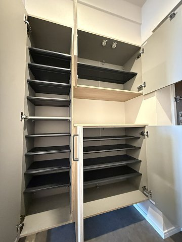 クレアホームズ旭ヶ丘ハイライズの収納