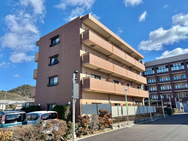 カリヨン三藏田