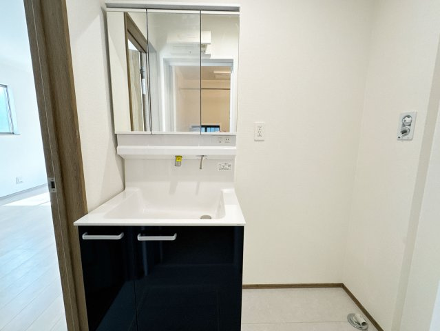 【洗面所】 | 富士見市関沢2丁目　新築一戸建住宅　全2棟　(ふじみ野店) | 忙しいお母さんには大助かりな設備です。