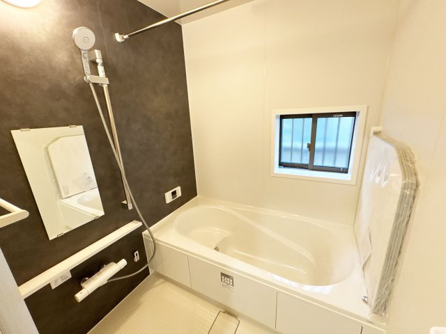 【浴室】 | 富士見市関沢2丁目　新築一戸建住宅　全2棟　(ふじみ野店) | 雨の日や花粉の日に活躍する浴室乾燥機！