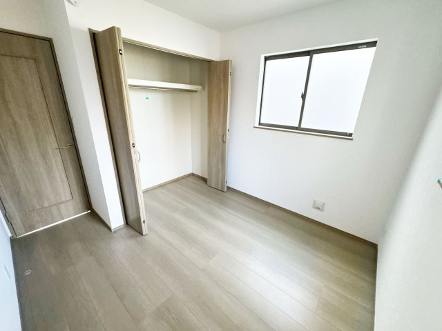 【洋室】 | 富士見市関沢2丁目　新築一戸建住宅　全2棟　(ふじみ野店) | 全居室クローゼット付で室内スッキリ！