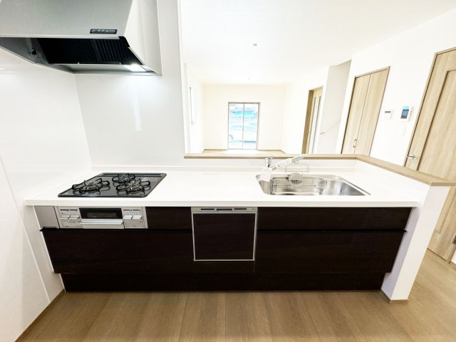 【キッチン】 | 富士見市関沢2丁目　新築一戸建住宅　全2棟　(ふじみ野店) | 各種設備が充実しております。