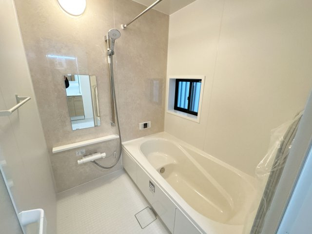 【浴室】 | 富士見市関沢2丁目　新築一戸建住宅　全2棟　(ふじみ野店) | 雨の日や花粉の日に活躍する浴室乾燥機！