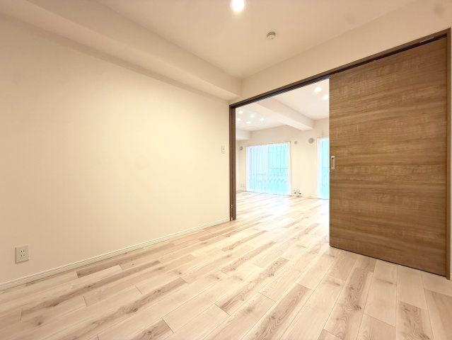 ダイアパレス北二条の洋室