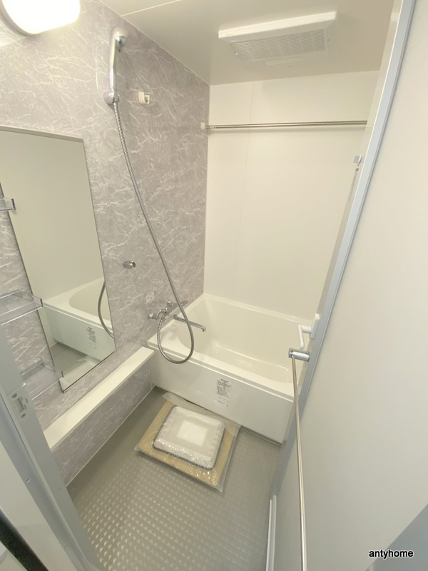 ボーベル玉造の浴室