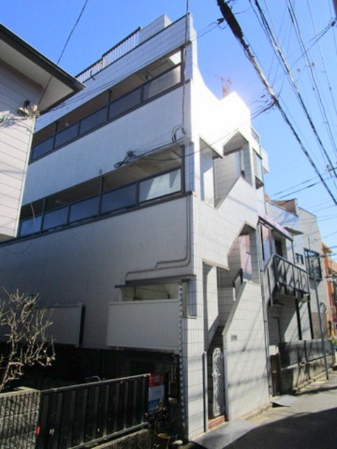 明和ハイツの外観