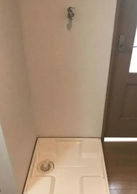 【設備】 | ラグーナ氷川台 | 嬉しい室内洗濯機置き場