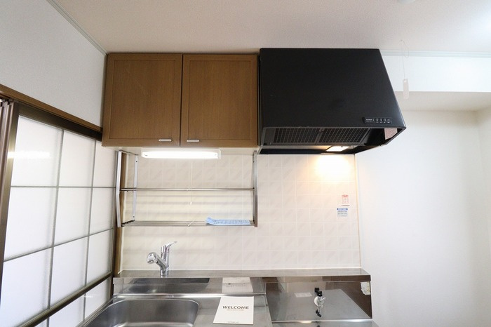 フローラ春日のキッチン|キッチン吊戸棚