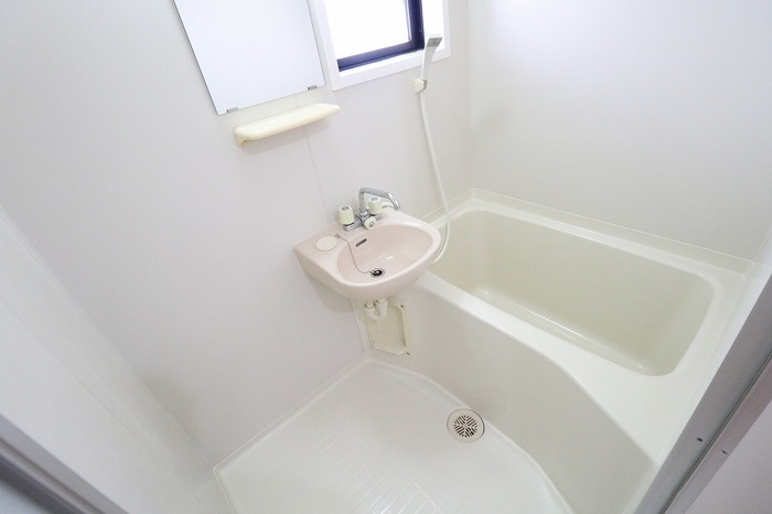 フローラ春日の浴室|2点ユニットバス