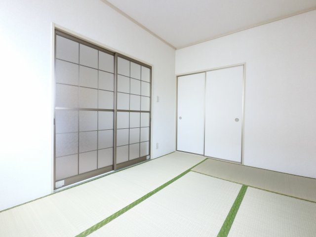【寝室】