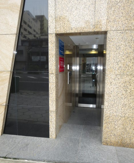 【エントランス】 | SERENiTE-04