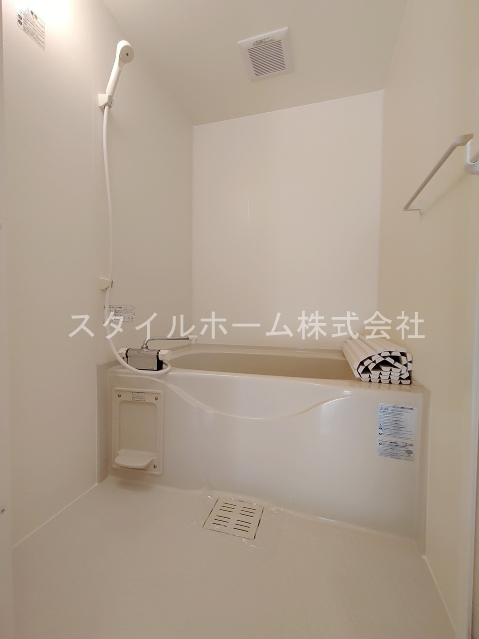 パーチェ Aの浴室|同建物内別部屋の写真です。