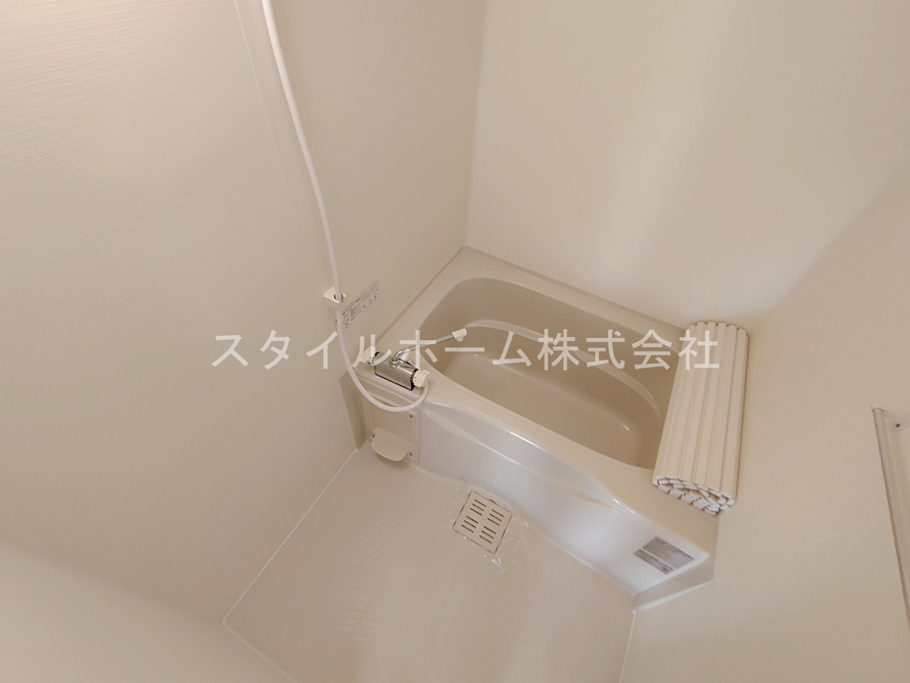 パーチェ Aの浴室|同建物内別部屋の写真です。