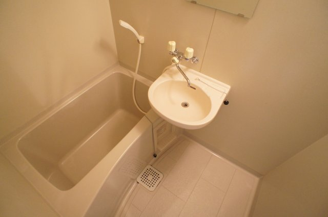 【浴室】 | クレセントヒル | お風呂です