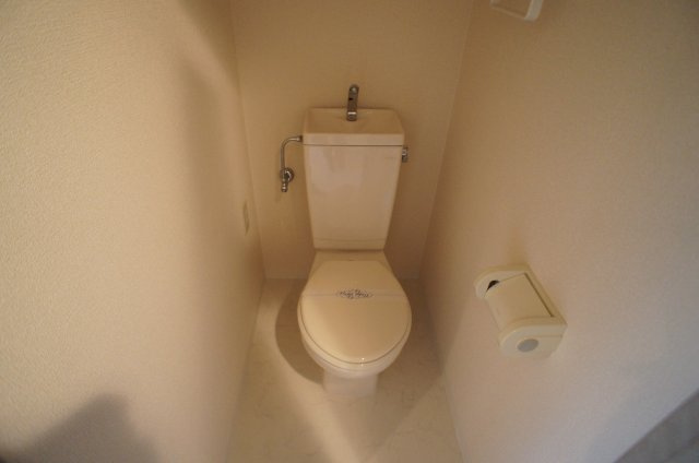 【トイレ】 | クレセントヒル | ゆったりとした空間のトイレです