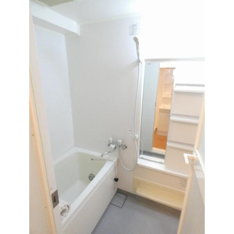 コルトンハイツの浴室