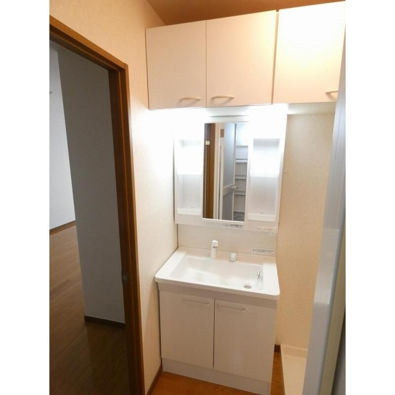 コルトンハイツの独立洗面台