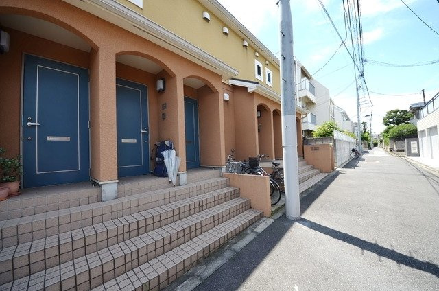 白山ヒルズのエントランス