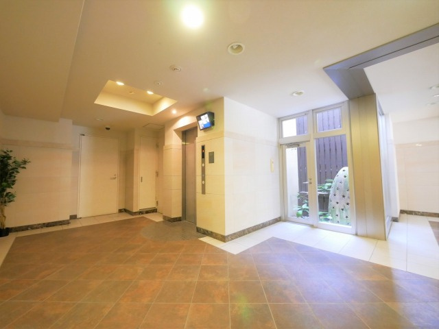メゾン夕陽ヶ丘のロビー