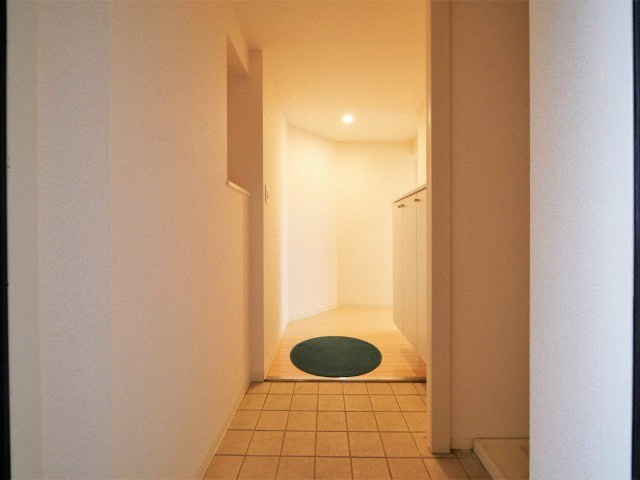 メゾン夕陽ヶ丘の玄関