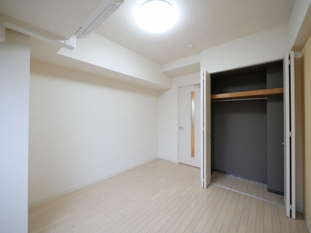 メゾン夕陽ヶ丘の居間・リビング