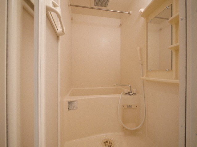 メゾン夕陽ヶ丘の浴室