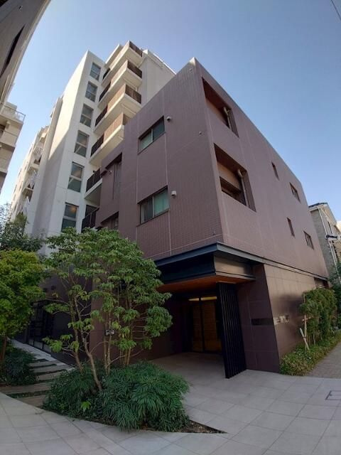 イニシア西日暮里の外観