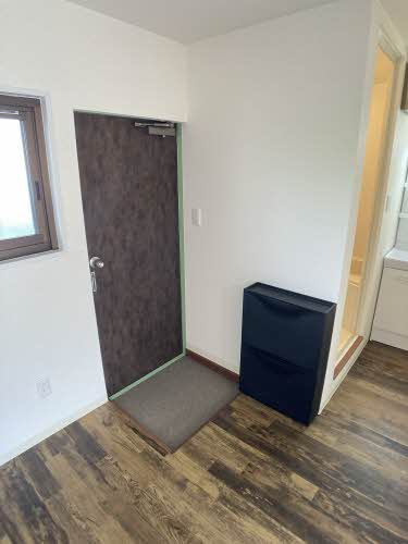 本ノ原コーポの玄関