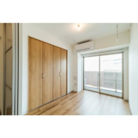 メゾン・シャトロワ深川扇橋の洋室