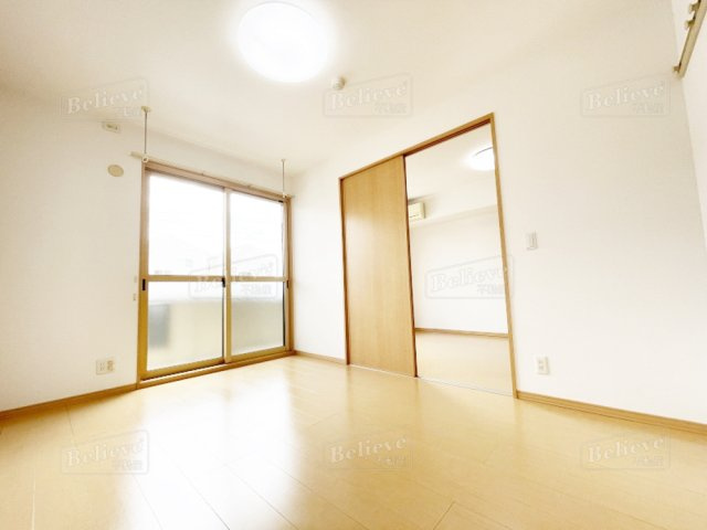 カトレアコートの寝室|風通しも良い寝室です☆