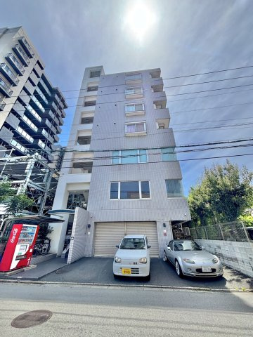 【エントランス】 | プレアール片野