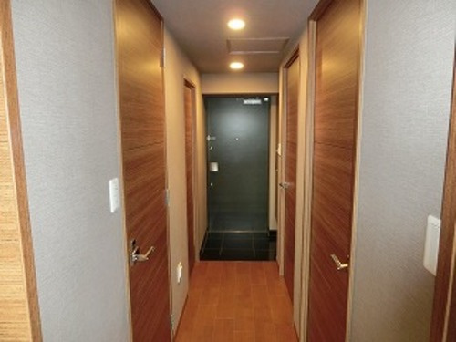 ライオンズ京都四条烏丸レジデンスの玄関