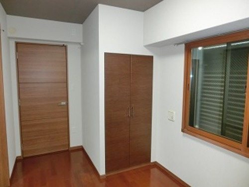 ライオンズ京都四条烏丸レジデンスの寝室|洋室