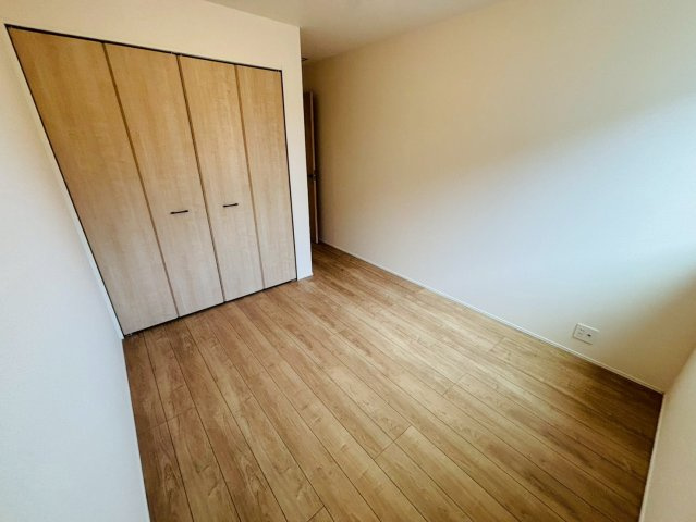 リナージュ／北区八景水谷3丁目／１号棟の洋室