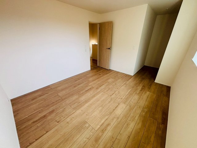 リナージュ／北区八景水谷3丁目／１号棟の洋室