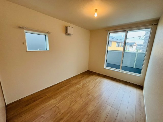 リナージュ／北区八景水谷3丁目／１号棟の洋室