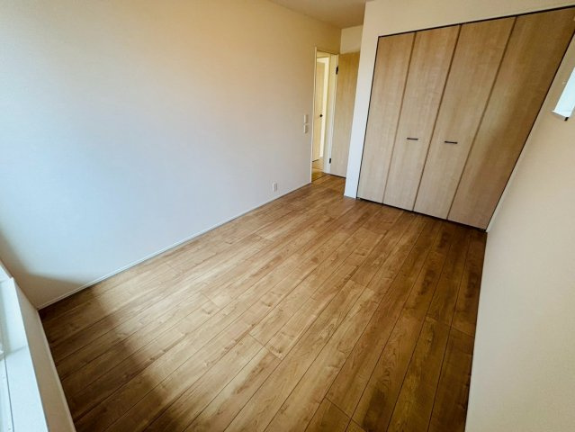 リナージュ／北区八景水谷3丁目／１号棟の洋室