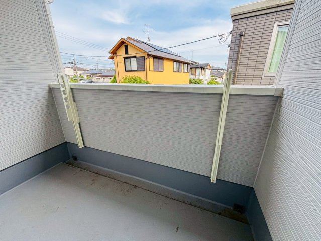 リナージュ／北区八景水谷3丁目／１号棟のバルコニー