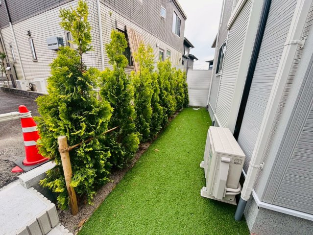 リナージュ／北区八景水谷3丁目／１号棟の庭