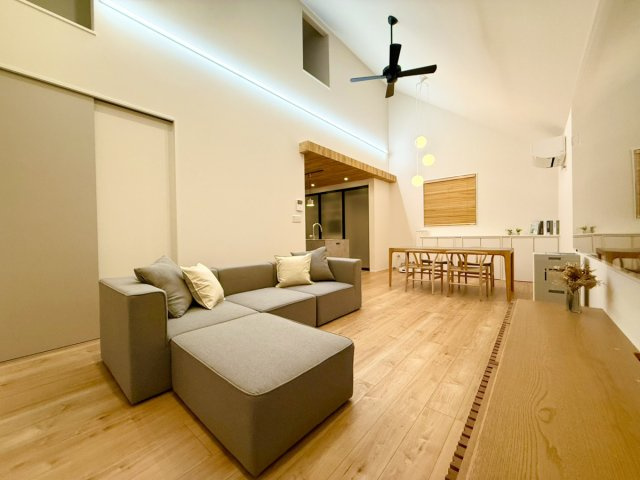 建築条件付き土地　大東町のその他|【施工例】家族を想うママのこだわりを大切に、自由設計で丁寧につくった住まい。オプション工事を含みます