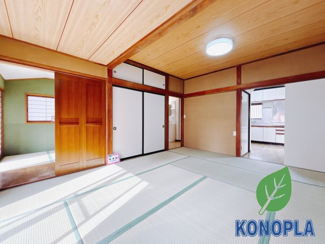 【中古戸建】足利市堀込町の和室|■和室｜旅館のような趣を感じられる、くつろぎの住空間です。落ち着いた和の雰囲気が、日々の暮らしに癒しをもたらします♪