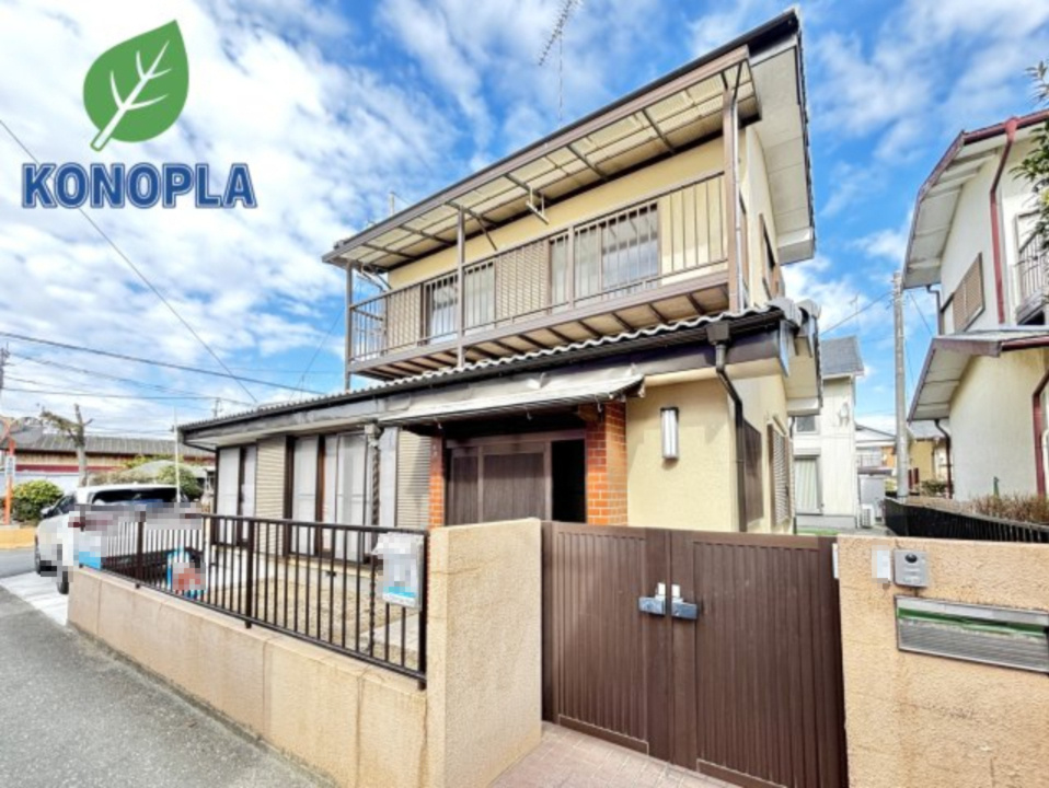 【中古戸建】足利市堀込町の外観|■外観｜ここから始まる「日常」はご家族にとってかけがえのない時間となります。少しでも豊かに、快適に。