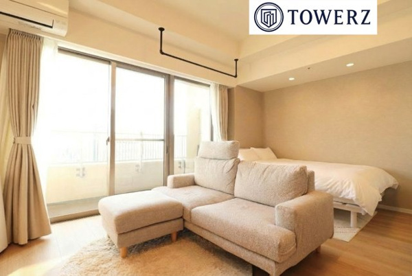 【居間・リビング】 | 【リビングダイニング】2023年8月にリフォーム済！南向きで眺望・日当たり・風通し良好！ナチュラルな雰囲気で明るく落ち着きのある室内！