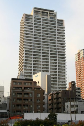 【外観】 | 【外観】4駅4路線利用可能！徒歩5分以内にスーパーや病院などが揃う、利便性の高い立地！